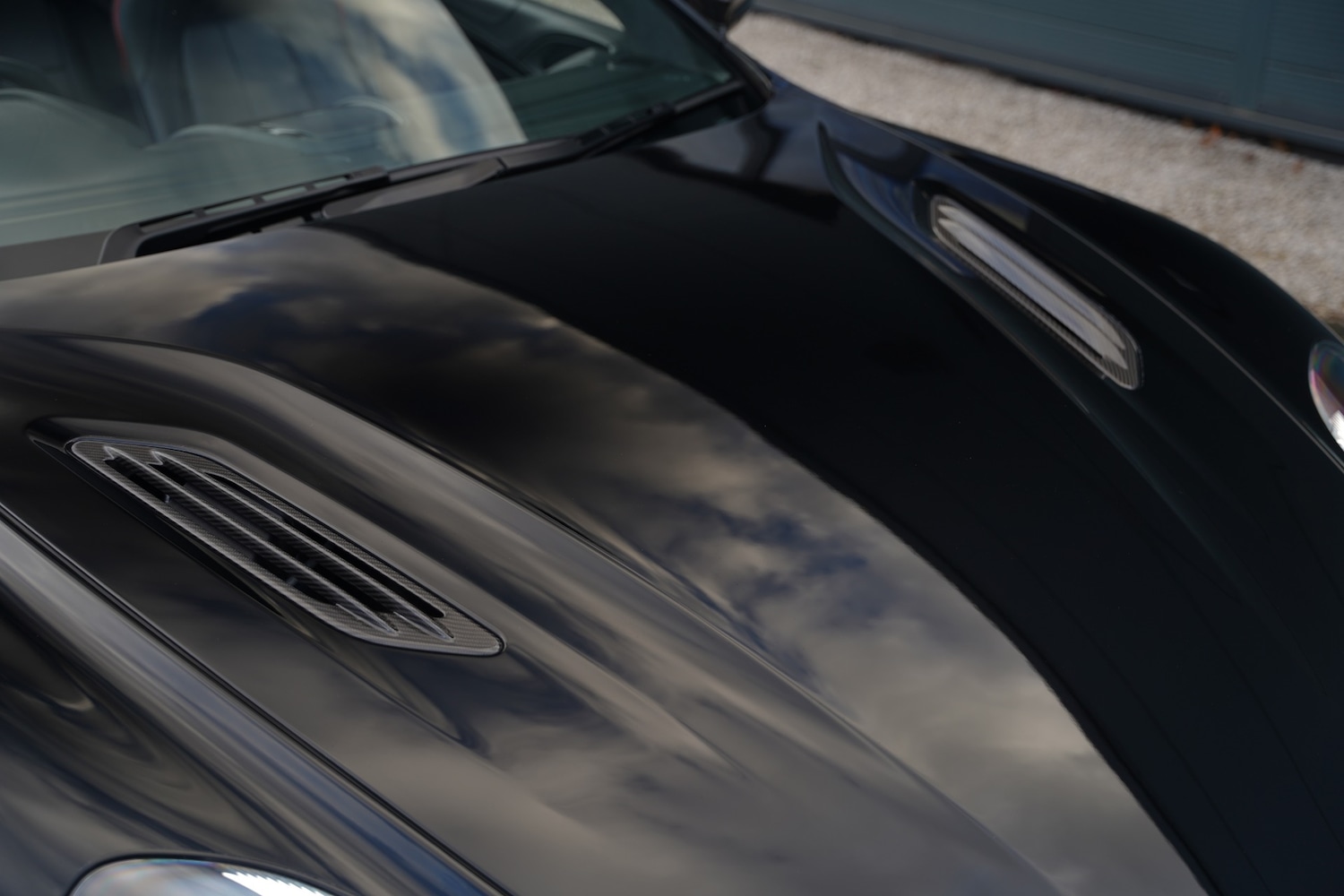 Used Aston Martin Vanquish 2018 for sale - 77136627: Photo 37