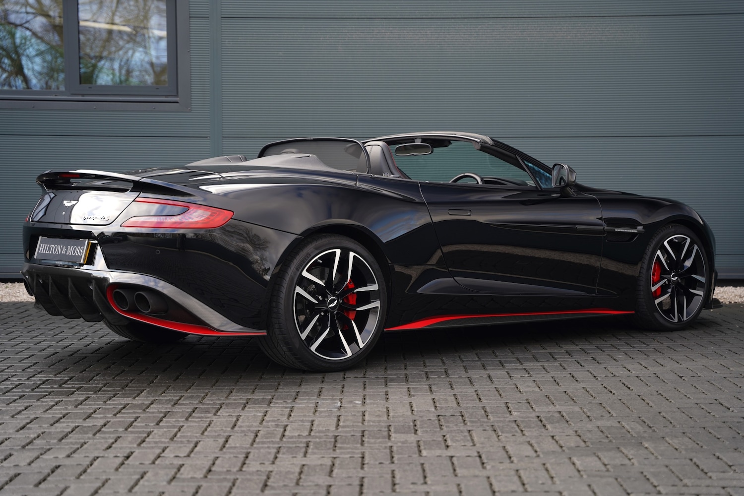 Used Aston Martin Vanquish 2018 for sale - 77136627: Photo 5