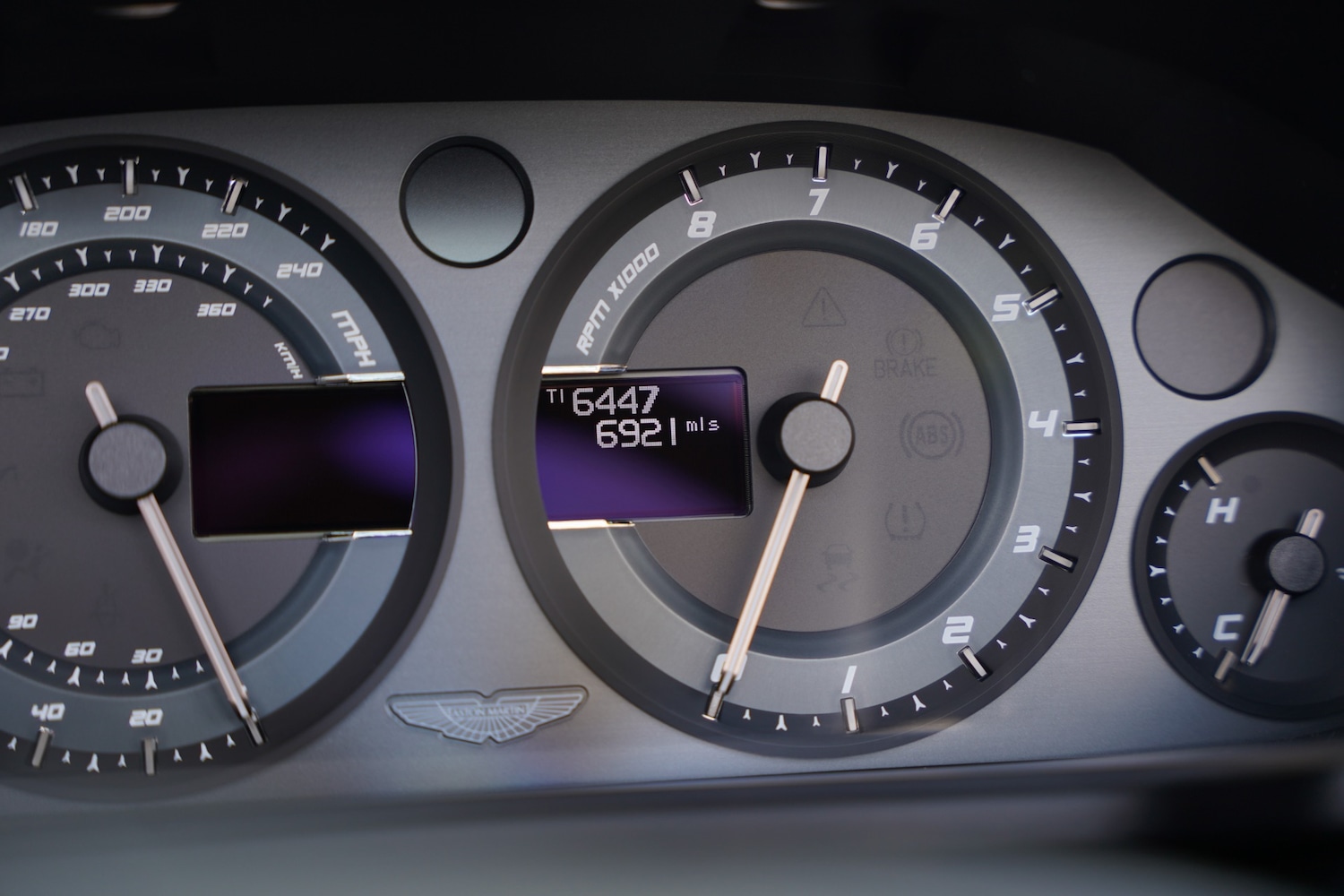 Used Aston Martin Vanquish 2018 for sale - 77136627: Photo 76