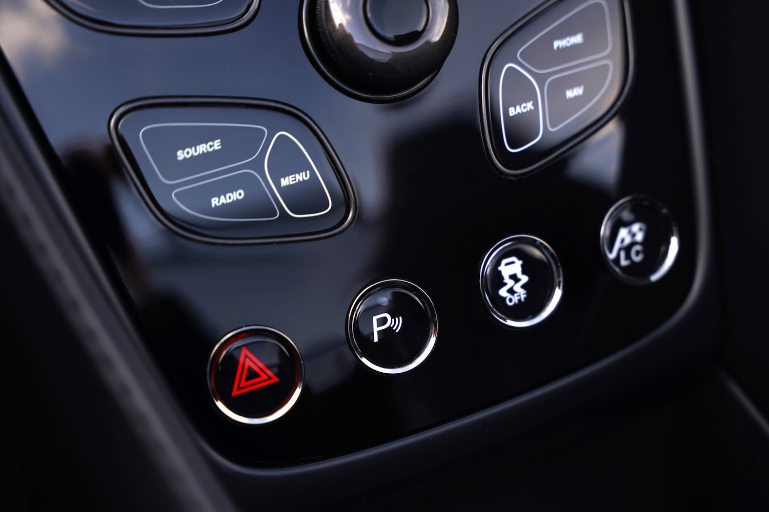 Used Aston Martin Vanquish 2018 for sale - 77136627: Photo 89