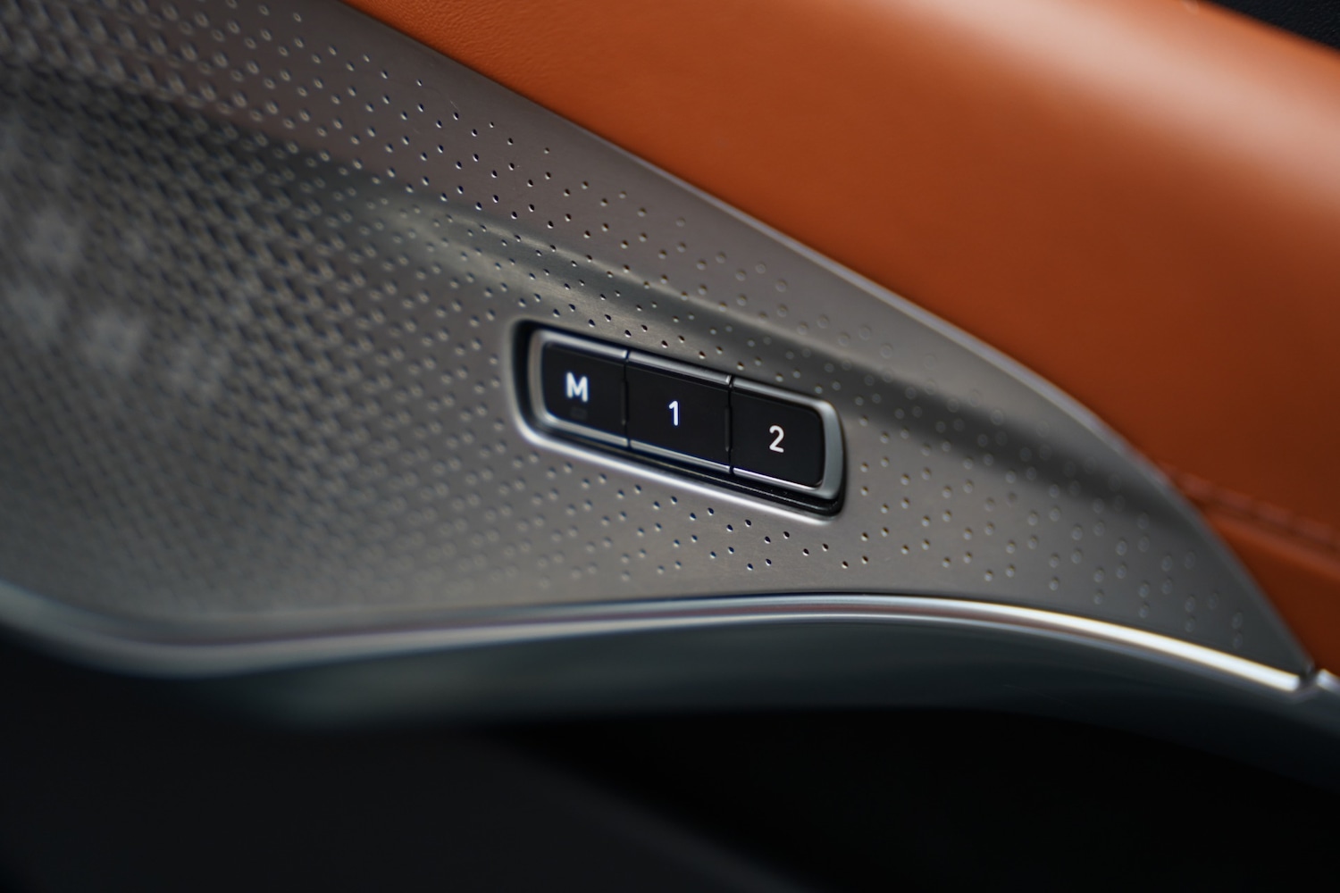 Used Lotus Emira 2023 for sale - 76527407: Photo 76