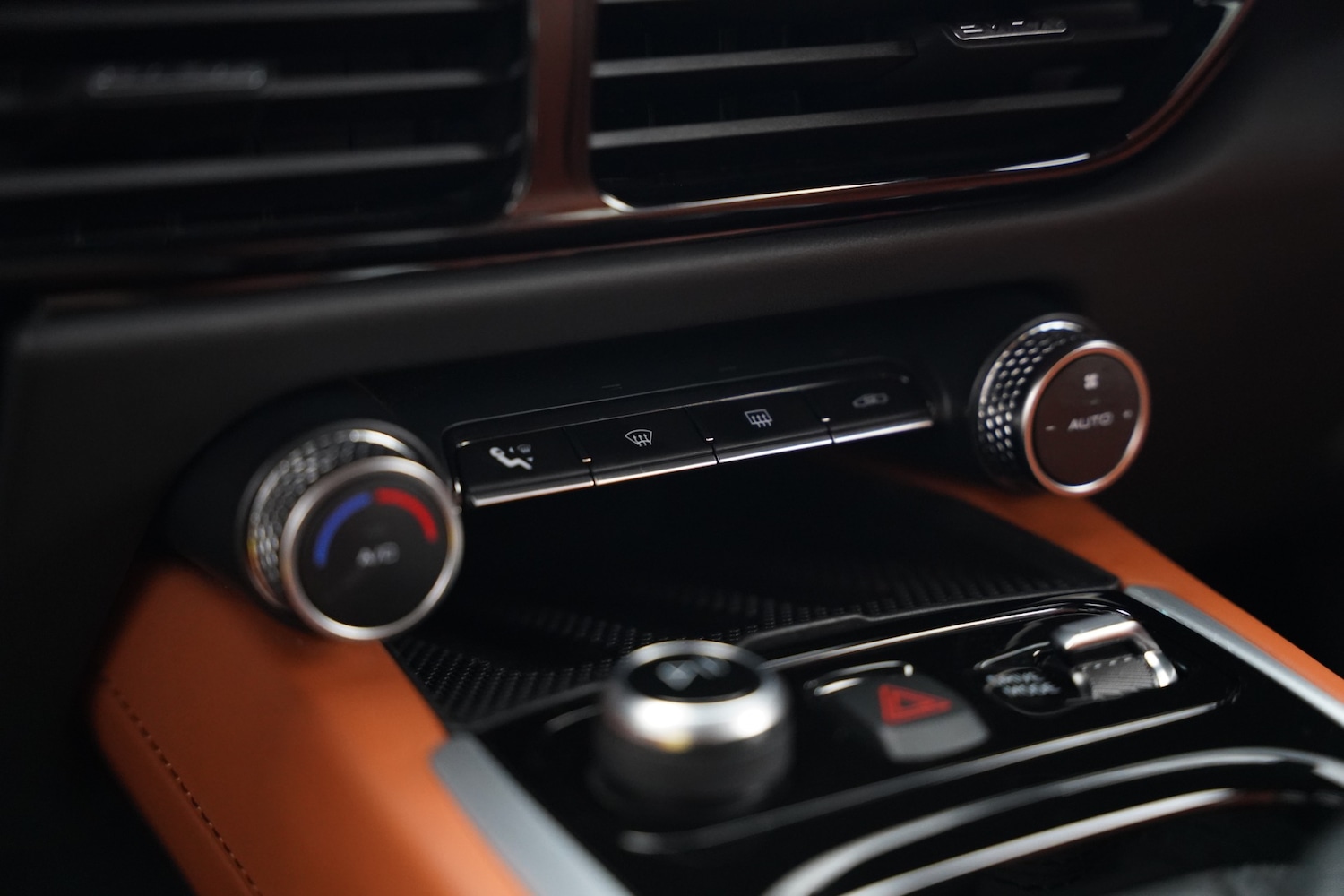 Used Lotus Emira 2023 for sale - 76527407: Photo 79