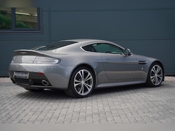 Used Aston Martin Vantage 2012 for sale - 75161344: Photo