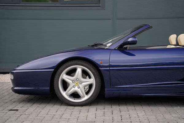 Used Ferrari F355 1998 for sale - 76179056: Photo 9