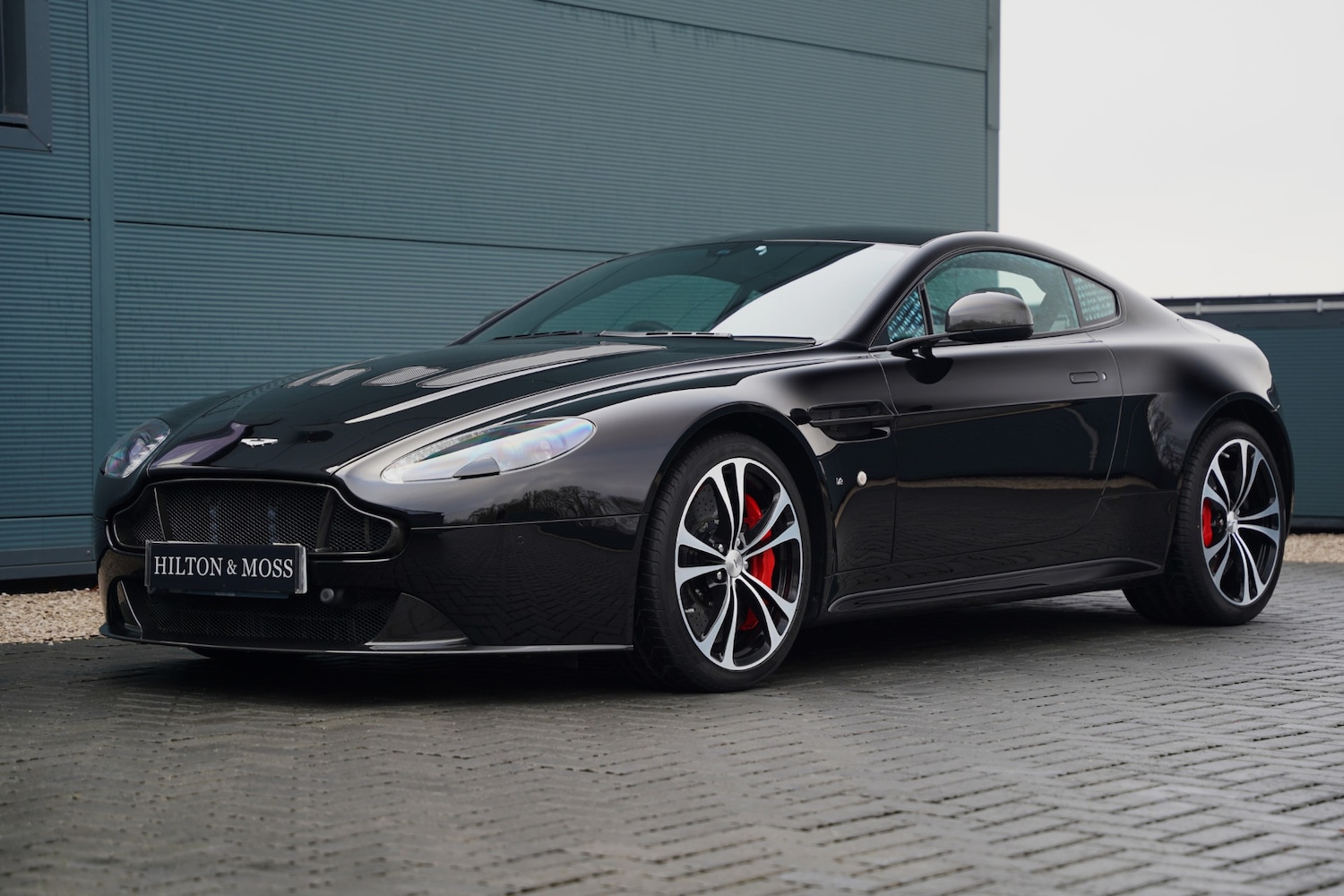 Used Aston Martin Vantage 2018 for sale - 77241979: Photo 11