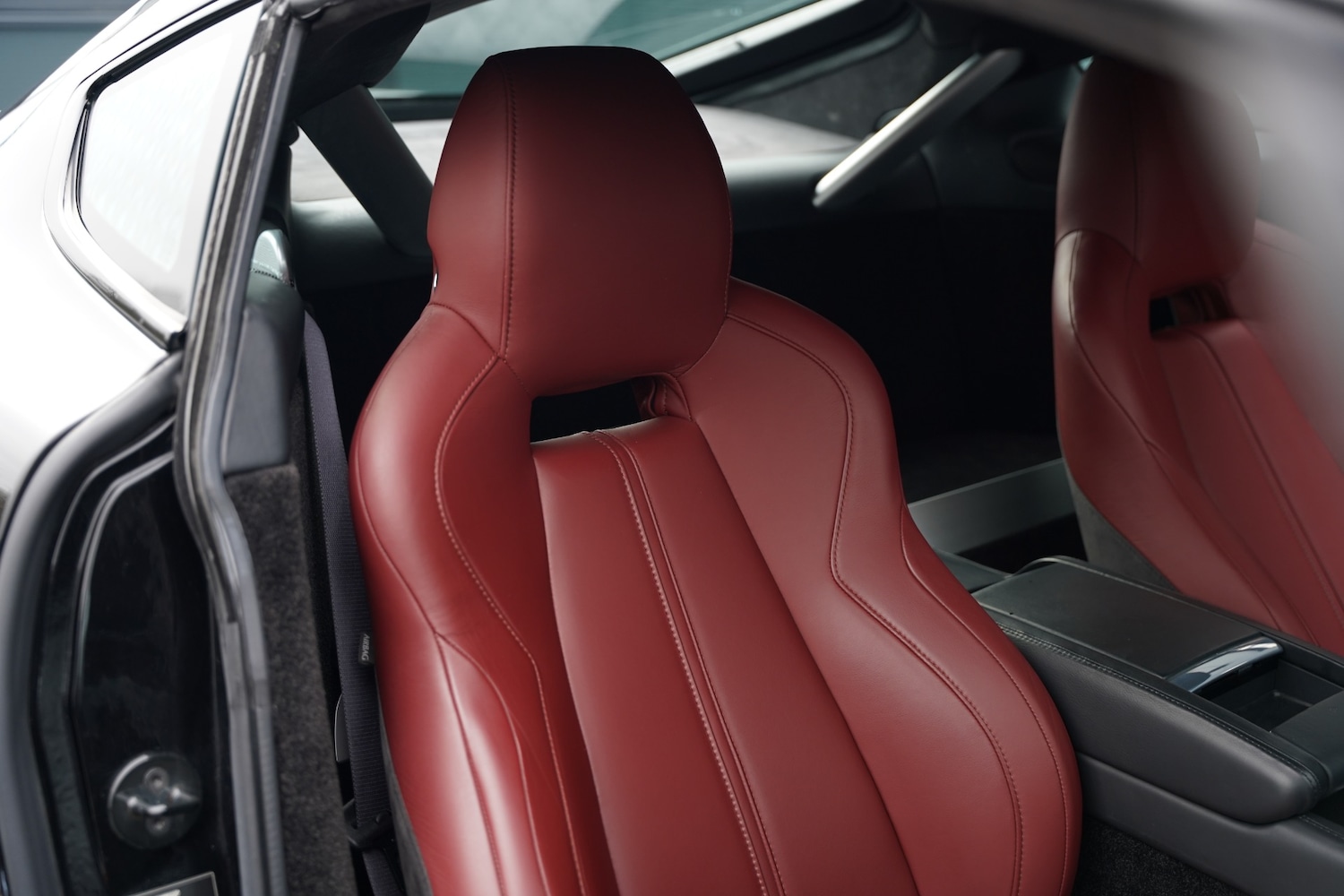 Used Aston Martin Vantage 2018 for sale - 77241979: Photo 17