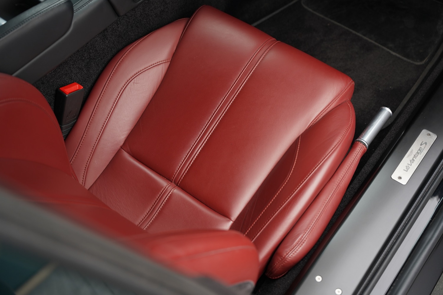 Used Aston Martin Vantage 2018 for sale - 77241979: Photo 19