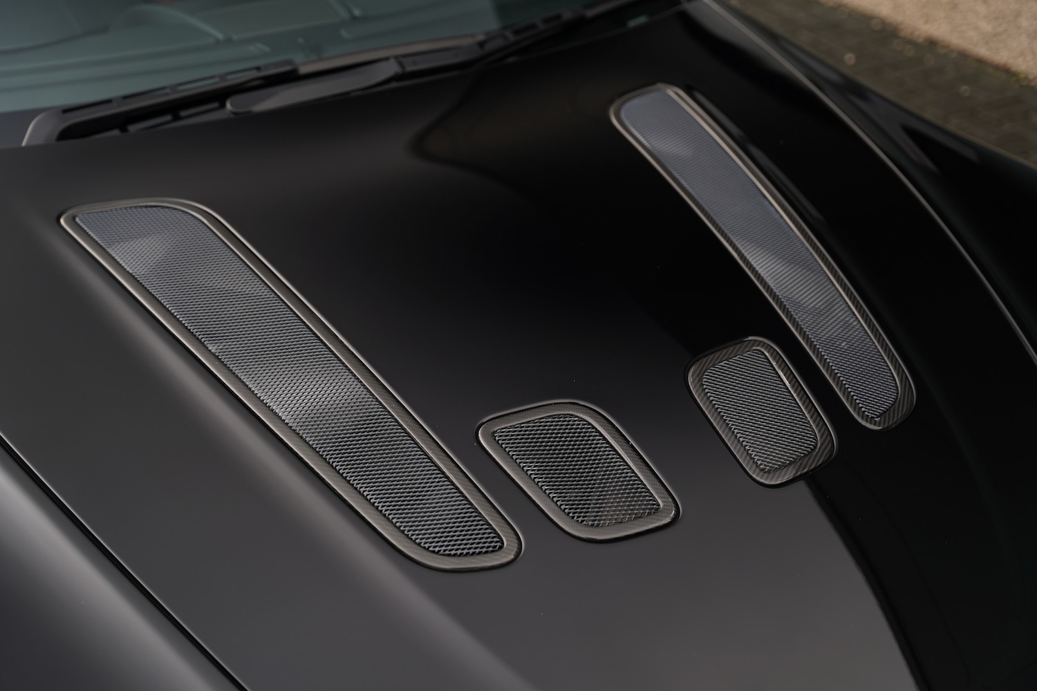 Used Aston Martin Vantage 2018 for sale - 77241979: Photo 35