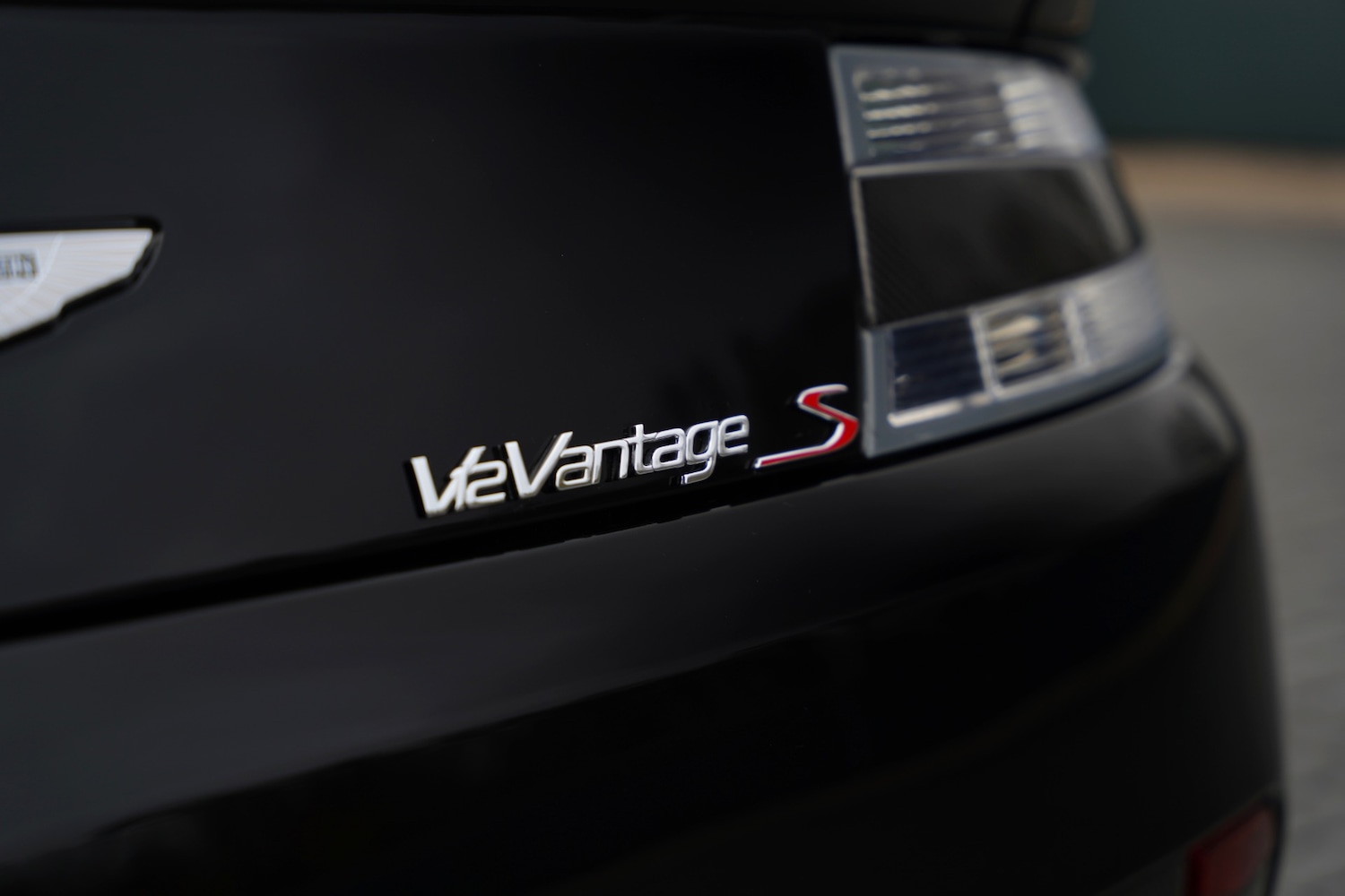 Used Aston Martin Vantage 2018 for sale - 77241979: Photo 49