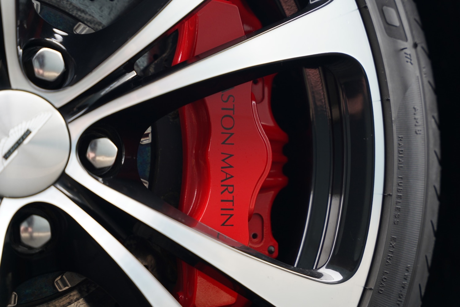 Used Aston Martin Vantage 2018 for sale - 77241979: Photo 58