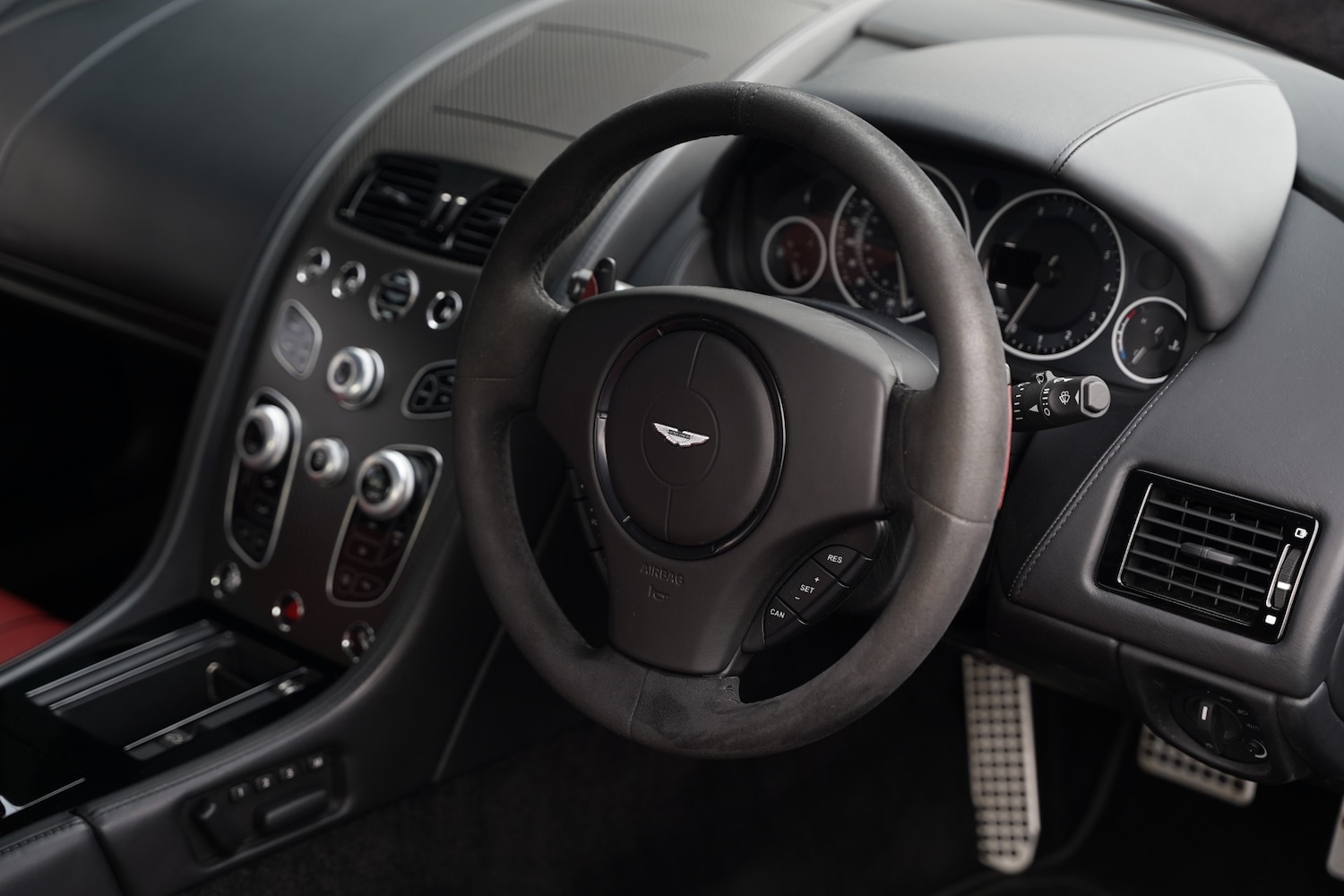 Used Aston Martin Vantage 2018 for sale - 77241979: Photo 66