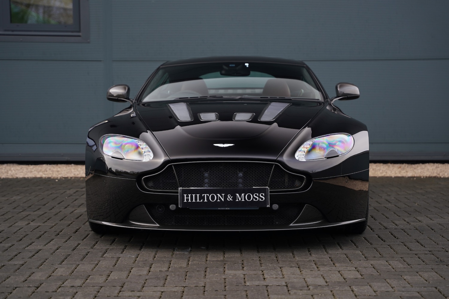 Used Aston Martin Vantage 2018 for sale - 77241979: Photo 7