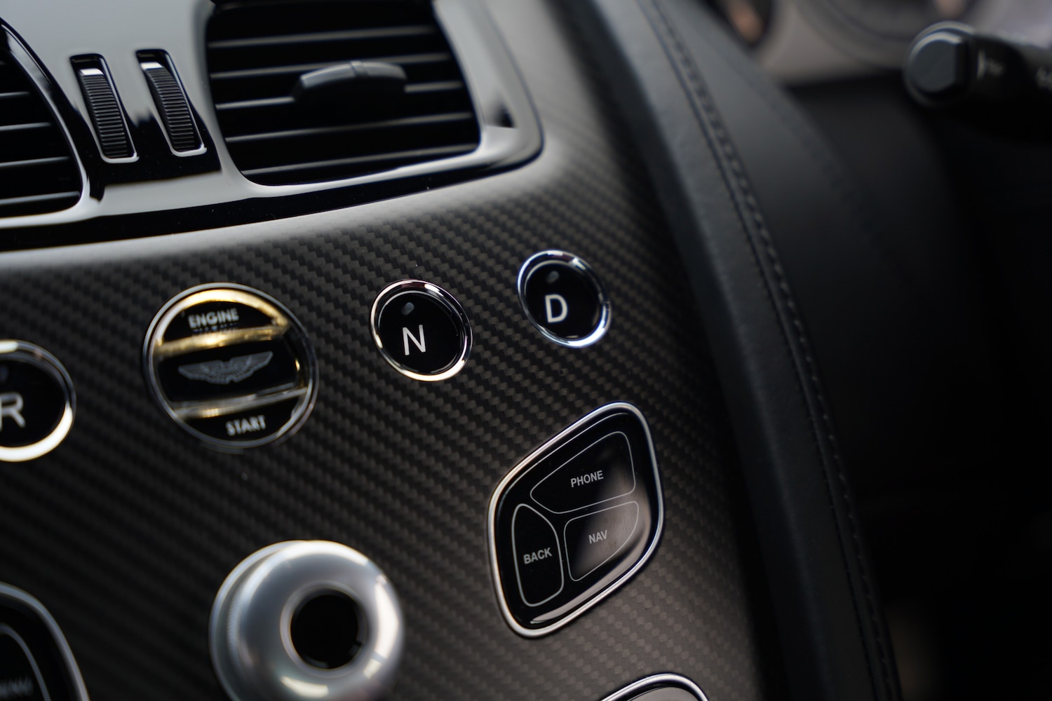 Used Aston Martin Vantage 2018 for sale - 77241979: Photo 86