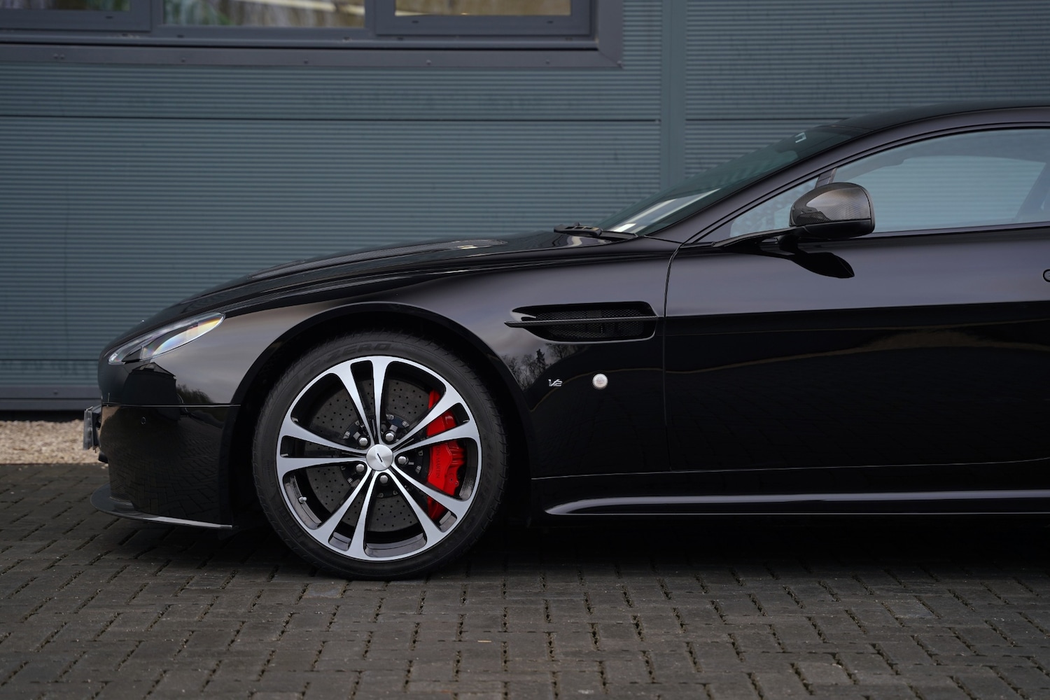 Used Aston Martin Vantage 2018 for sale - 77241979: Photo 9