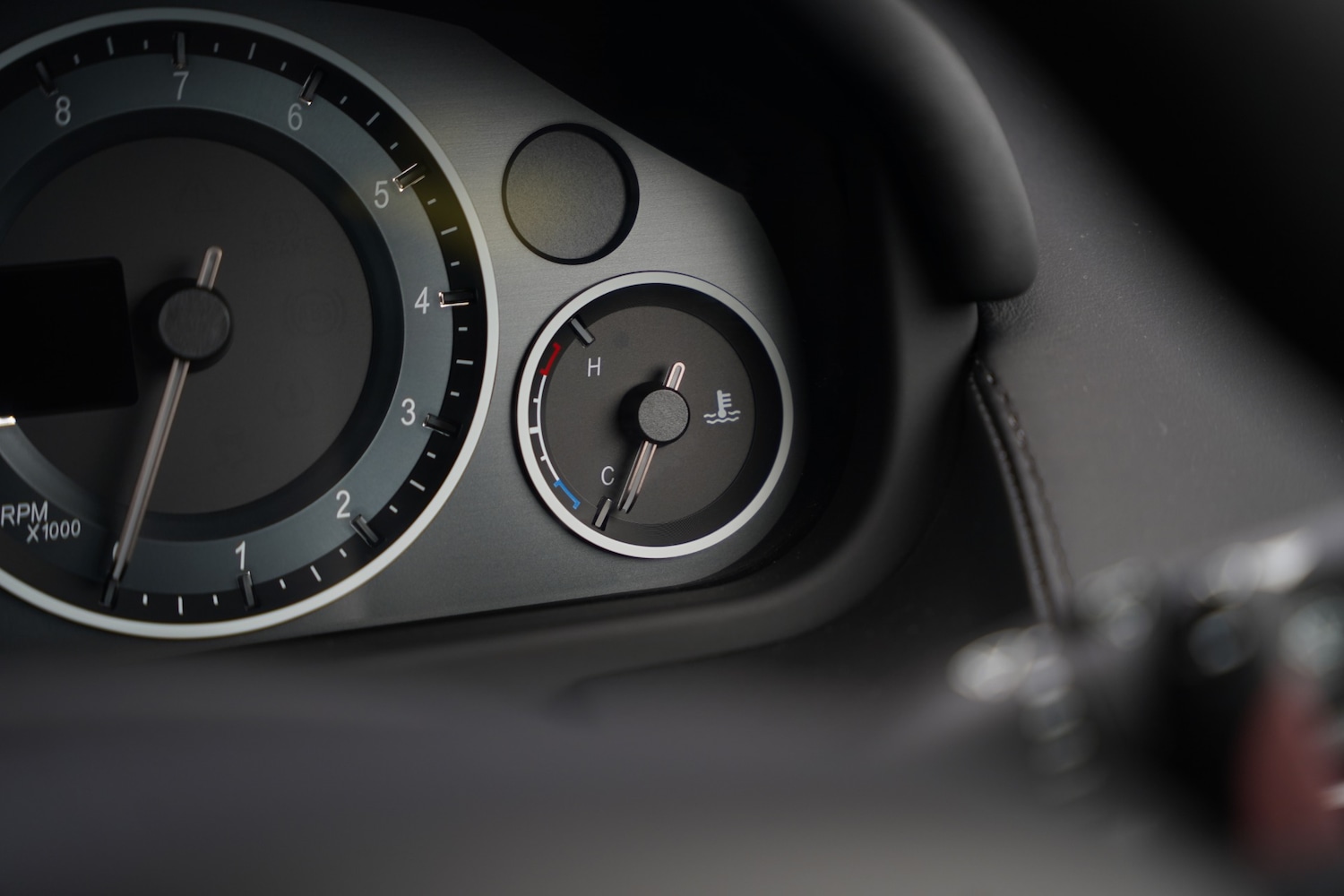 Used Aston Martin Vantage 2018 for sale - 77241979: Photo 92