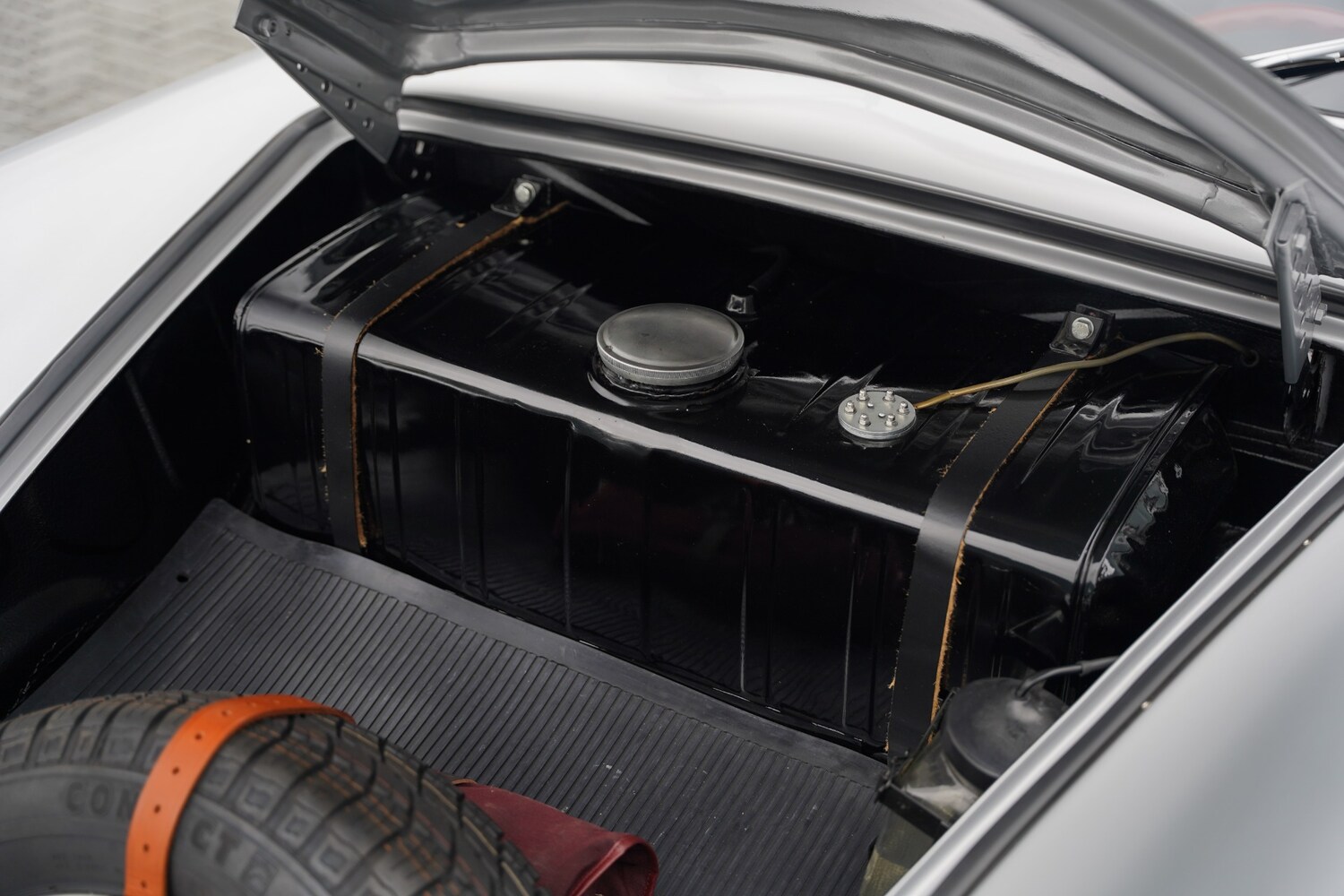 Used Porsche 356 1953 for sale - 76219341: Photo 84