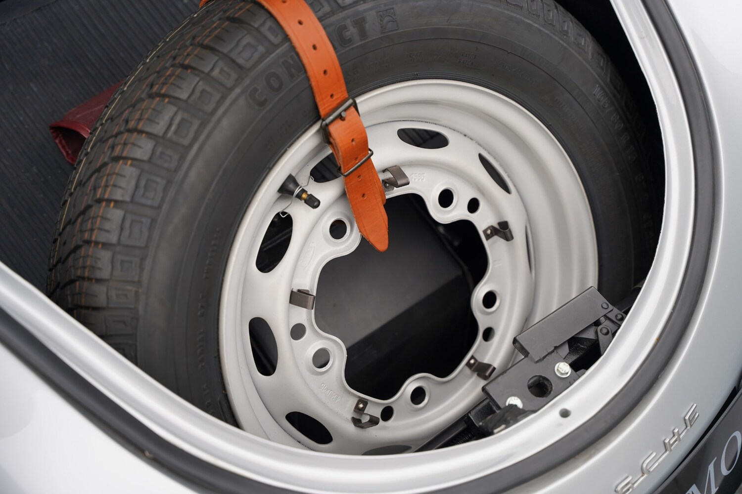 Used Porsche 356 1953 for sale - 76219341: Photo 86