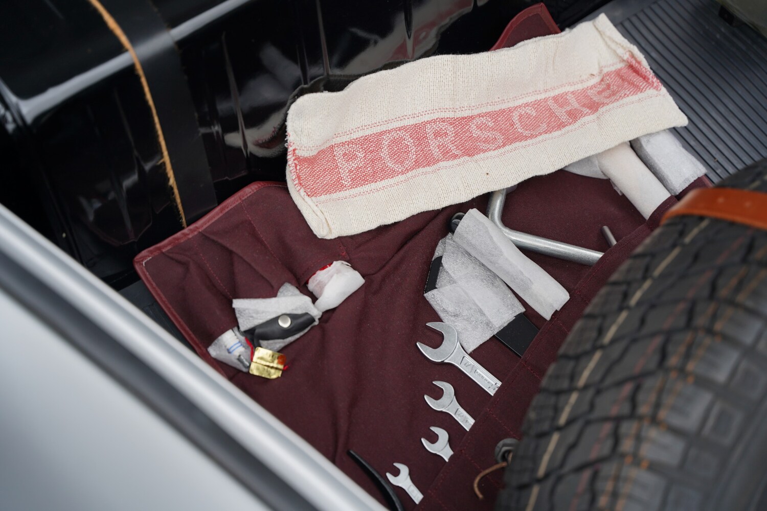 Used Porsche 356 1953 for sale - 76219341: Photo 87