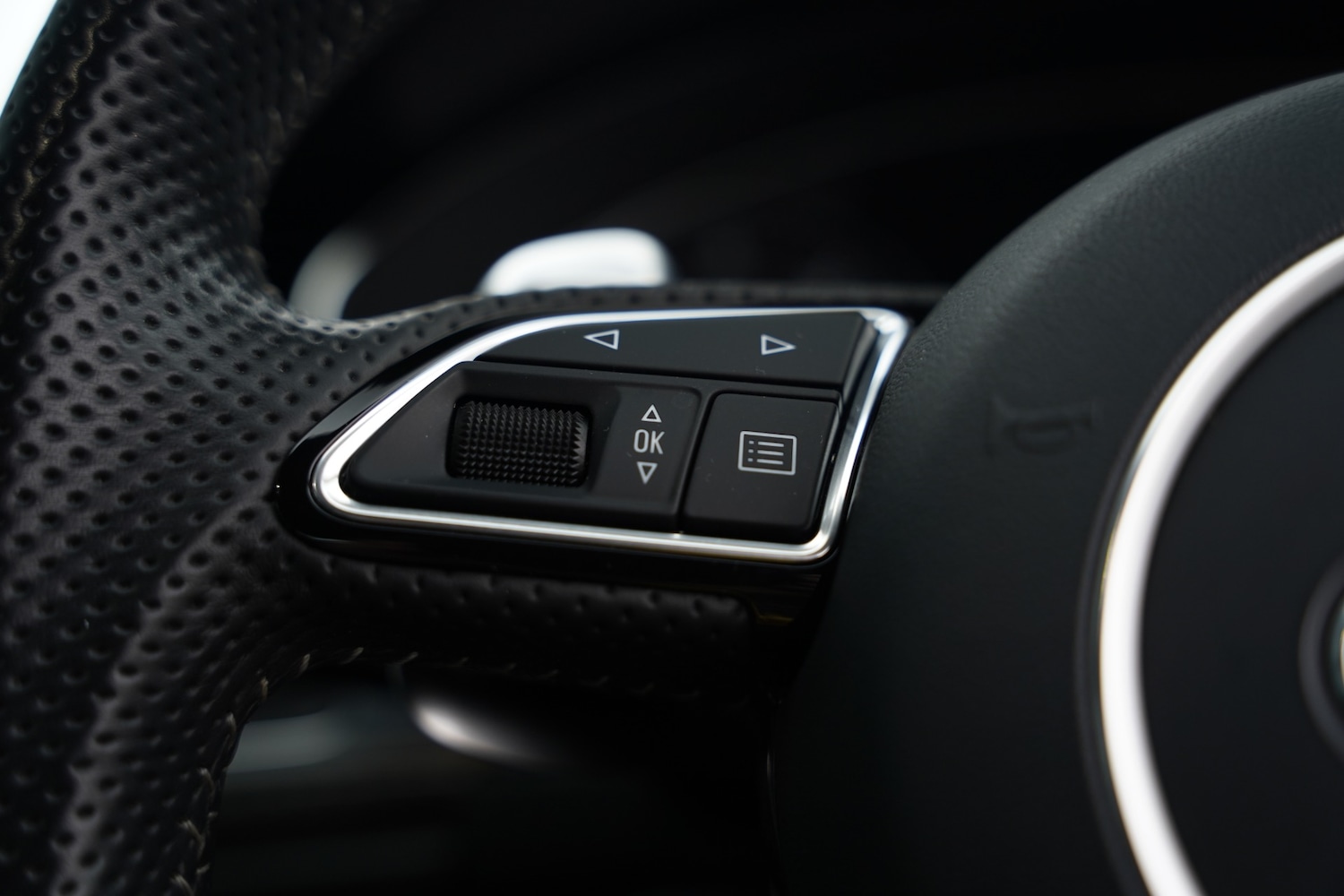 Used Audi RS6 2015 for sale - 77148292: Photo 85