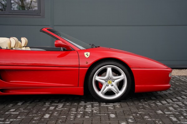 Used Ferrari F355 1999 for sale - 74387546: Photo 10