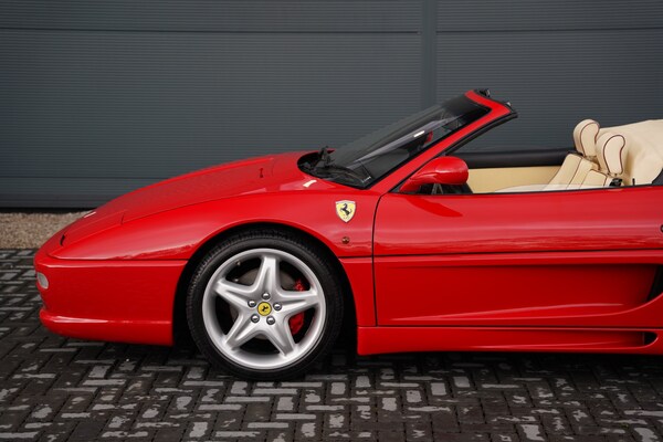 Used Ferrari F355 1999 for sale - 74387546: Photo 23