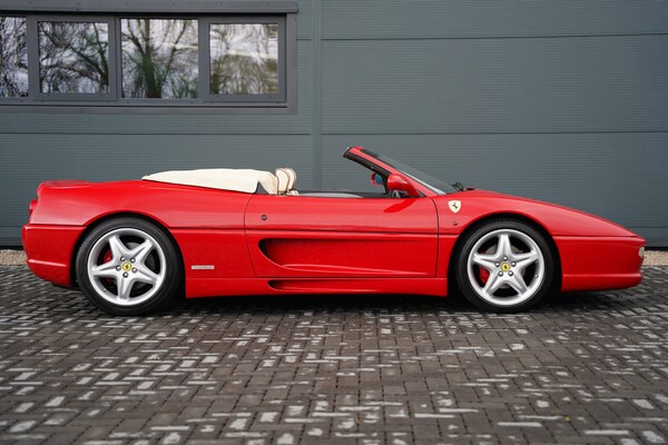 Used Ferrari F355 1999 for sale - 74387546: Photo 3
