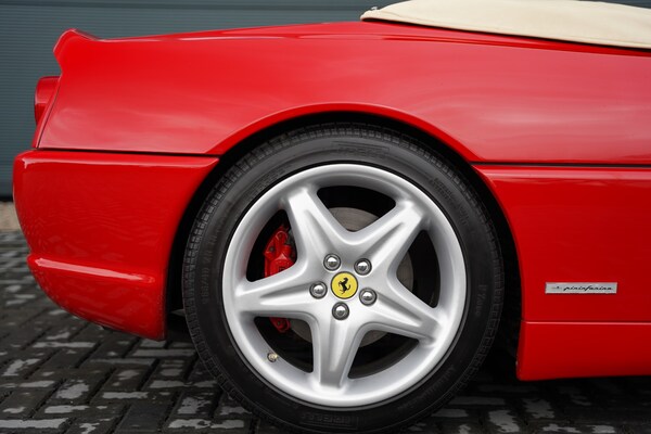 Used Ferrari F355 1999 for sale - 74387546: Photo 53