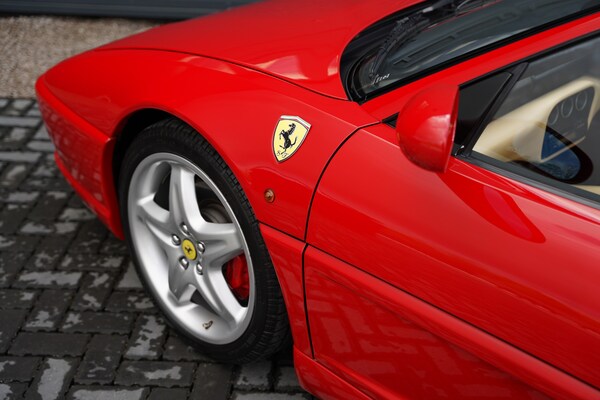 Used Ferrari F355 1999 for sale - 74387546: Photo 62