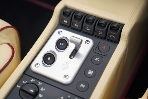 Used Ferrari F355 1999 for sale - 74387546: Photo 82