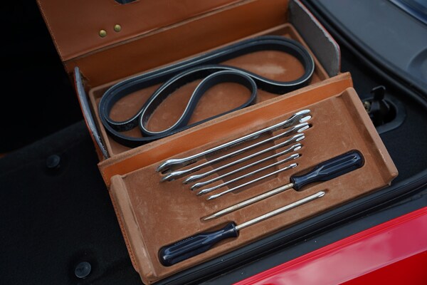 Used Ferrari F355 1999 for sale - 74387546: Photo 96