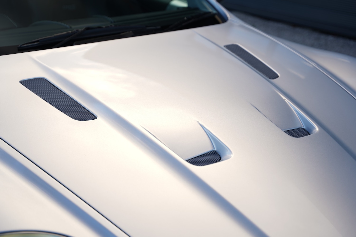 Used Aston Martin DBS 2011 for sale - 77065488: Photo 37