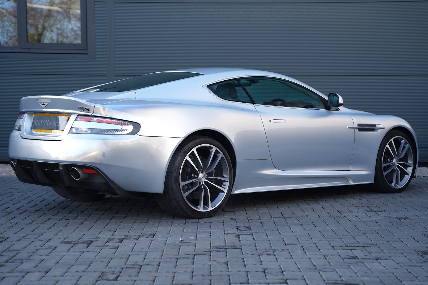 Used Aston Martin DBS 2011 for sale - 77065488: Photo 5