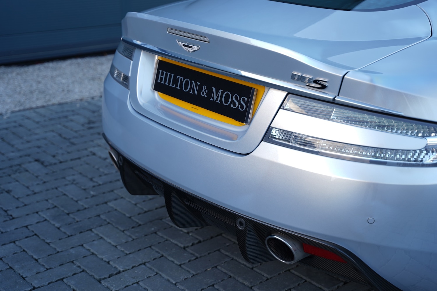 Used Aston Martin DBS 2011 for sale - 77065488: Photo 63