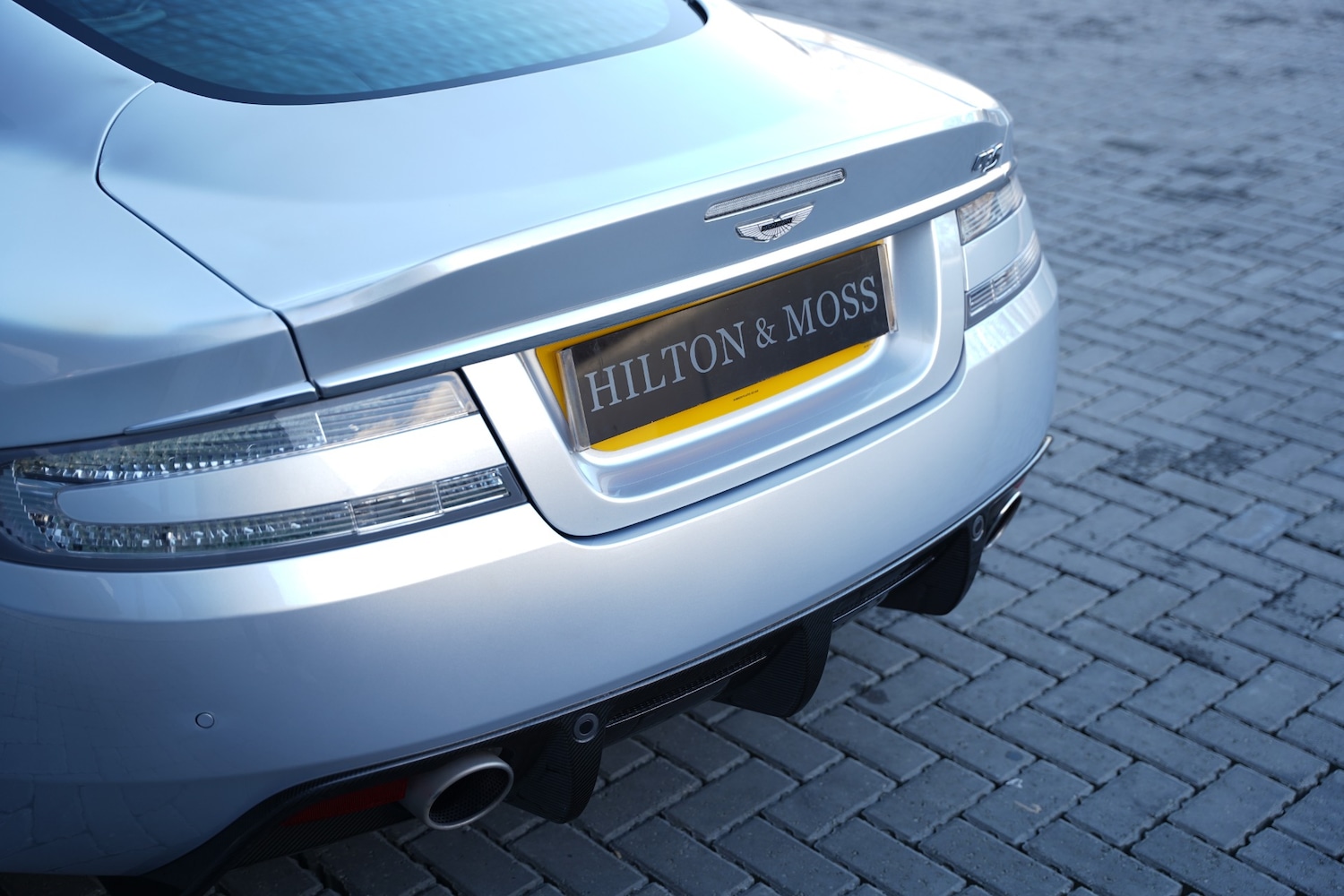 Used Aston Martin DBS 2011 for sale - 77065488: Photo 64