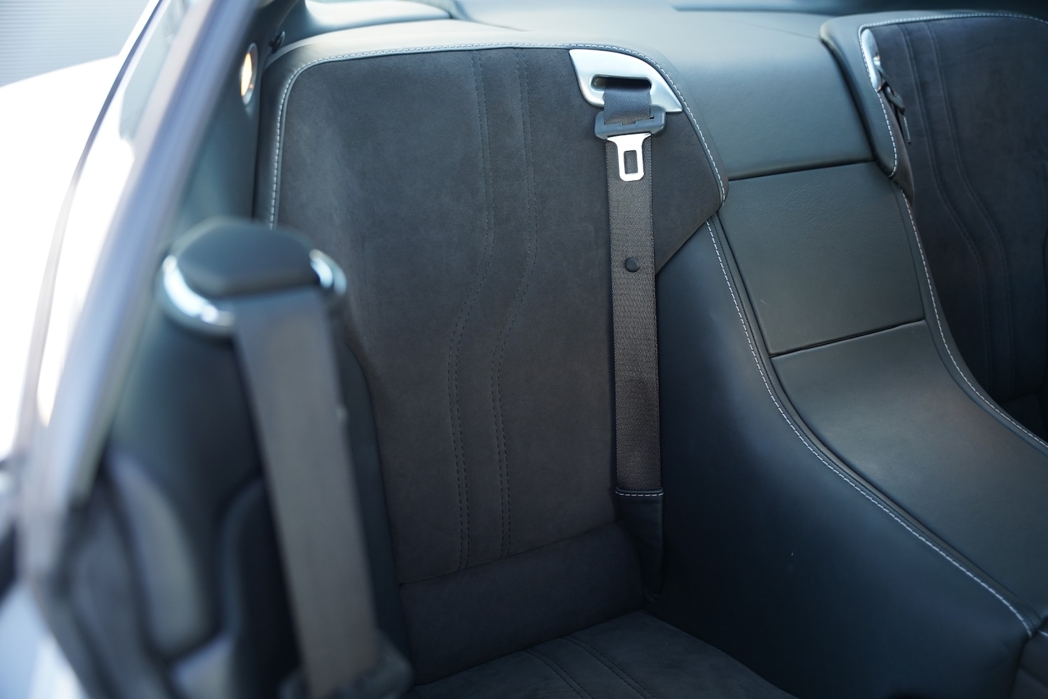 Used Aston Martin DBS 2011 for sale - 77065488: Photo 77