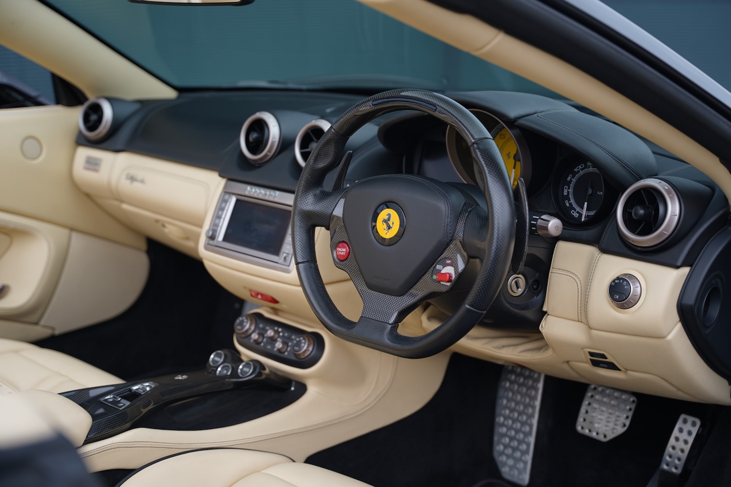 Used Ferrari California 2011 for sale - 76521224: Photo 12