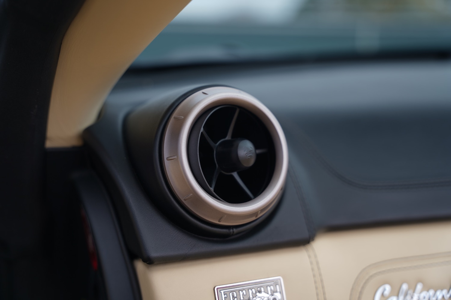 Used Ferrari California 2011 for sale - 76521224: Photo 87