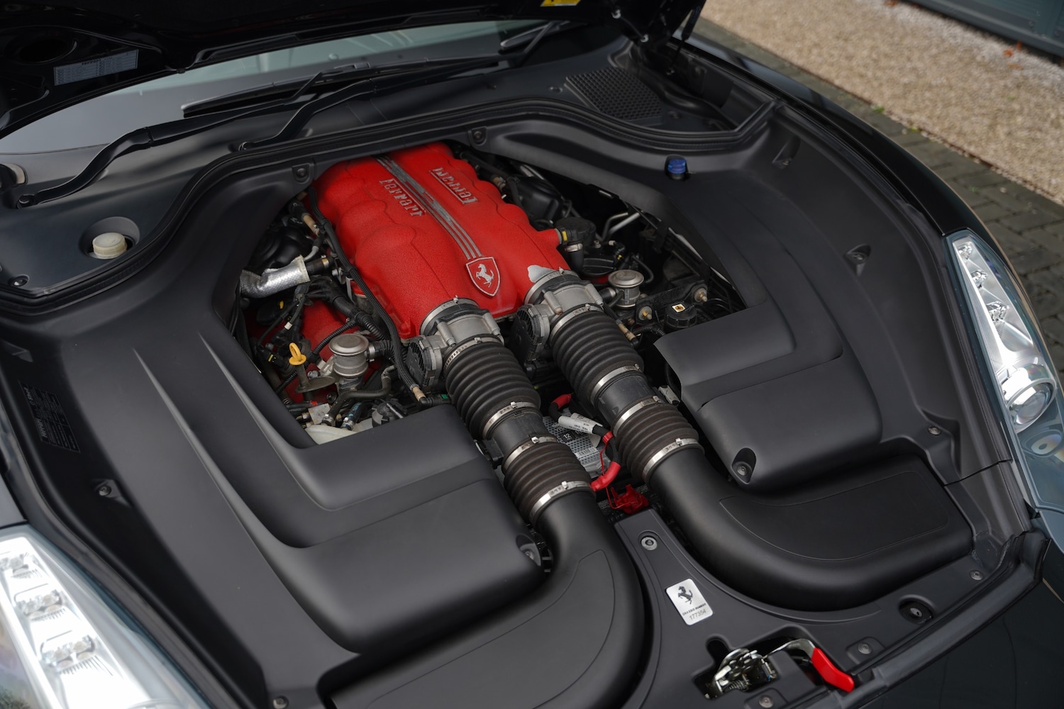 Used Ferrari California 2011 for sale - 76521224: Photo 98