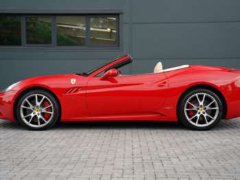 Used Ferrari California 2010 for sale - 75168005: Photo