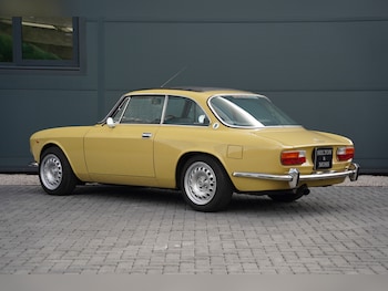 Used Alfa Romeo GTV 1975 for sale - 75539124: Photo