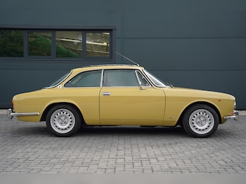 Used Alfa Romeo GTV 1975 for sale - 75539124: Photo