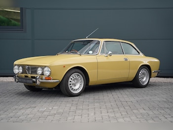 Used Alfa Romeo GTV 1975 for sale - 75539124: Photo