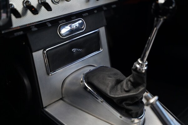 Used Jaguar E-Type 1973 for sale - 73732882: Photo 57