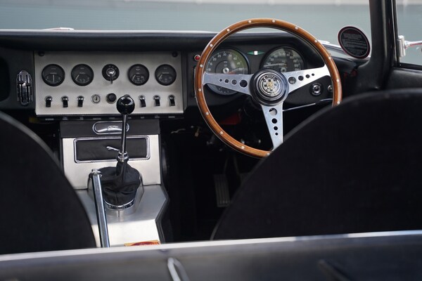 Used Jaguar E-Type 1973 for sale - 73732882: Photo 61