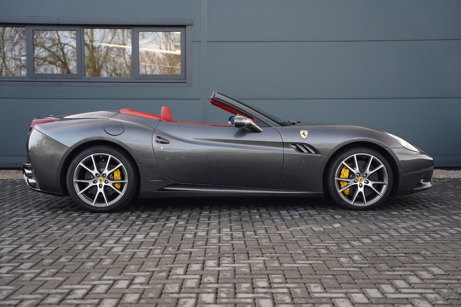 Used Ferrari California 2009 for sale - 77409938: Photo 3