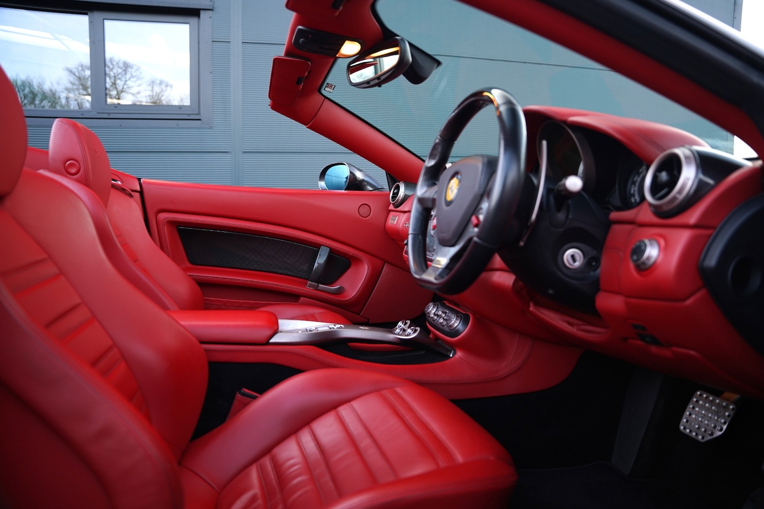 Used Ferrari California 2009 for sale - 77409938: Photo 76
