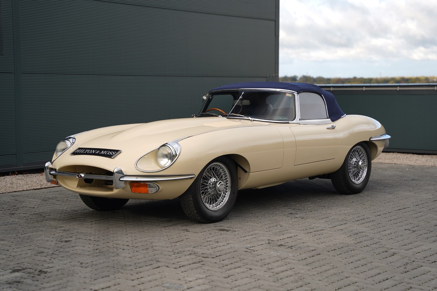 Used Jaguar E-Type 1969 for sale - 76397255: Photo 11