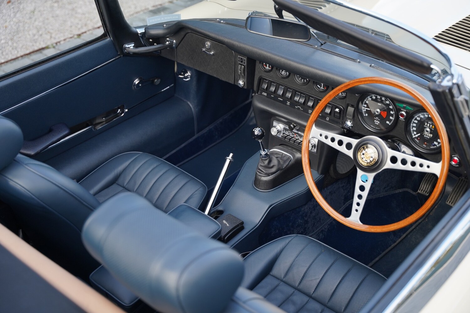 Used Jaguar E-Type 1969 for sale - 76397255: Photo 12