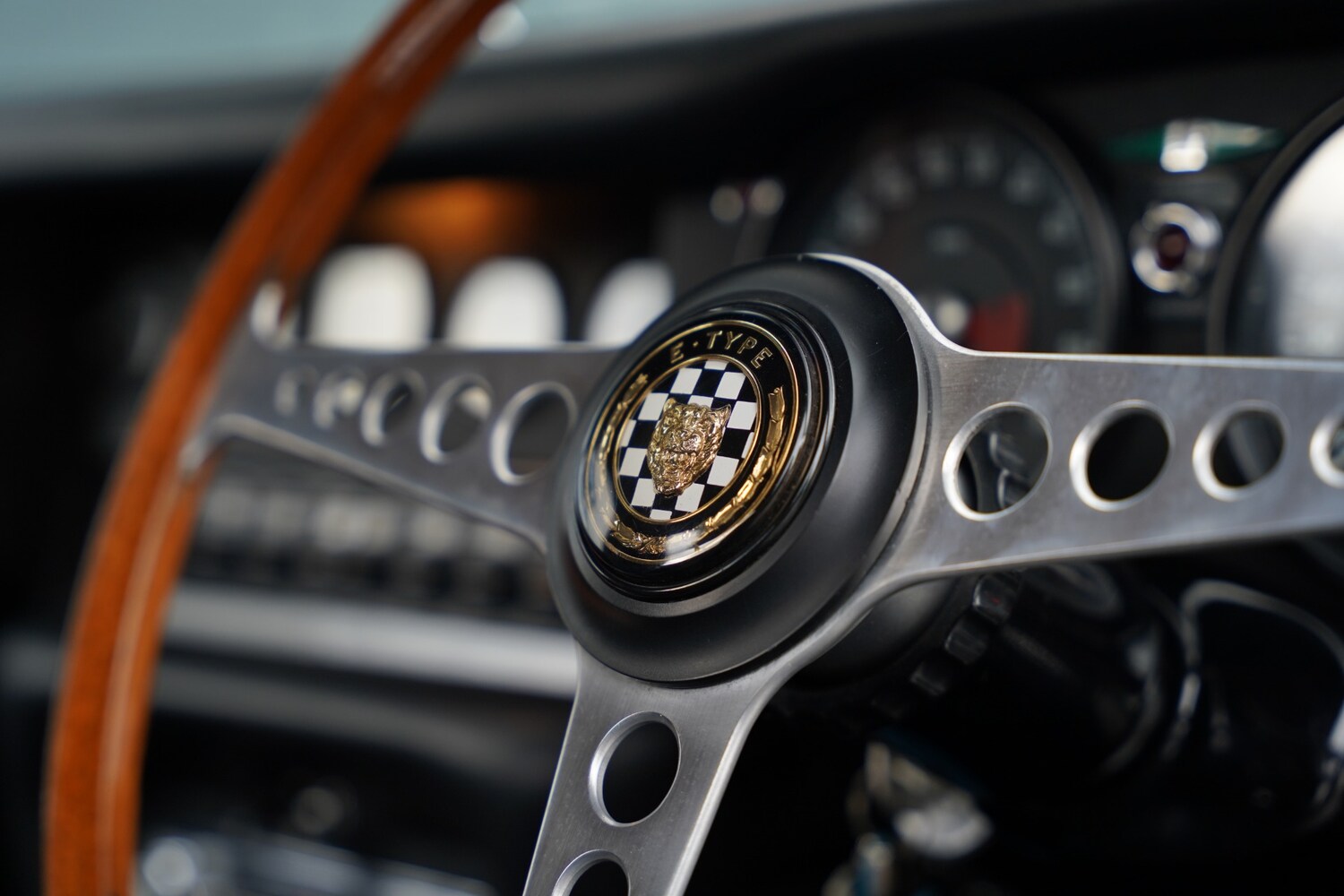 Used Jaguar E-Type 1969 for sale - 76397255: Photo 21