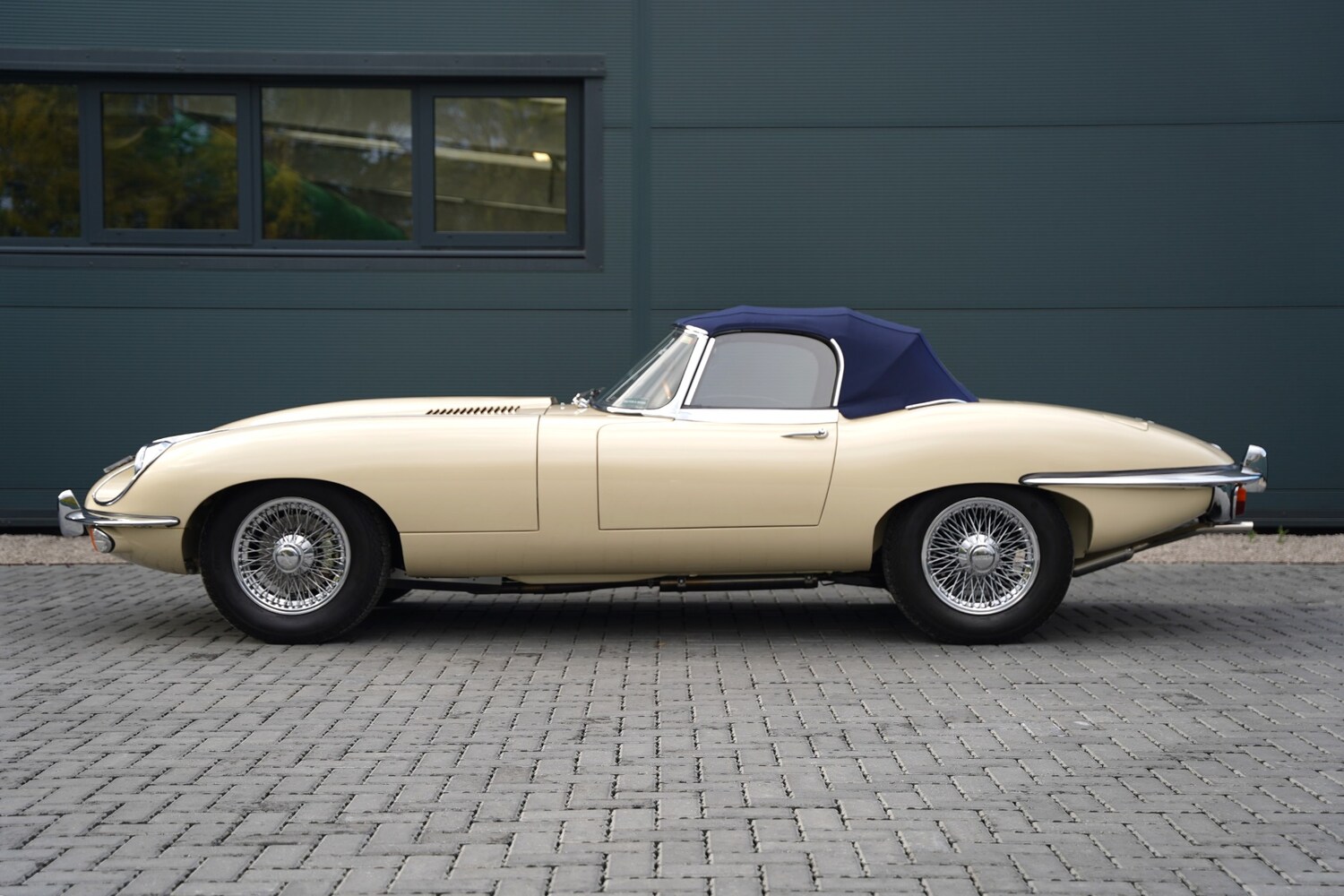 Used Jaguar E-Type 1969 for sale - 76397255: Photo 28